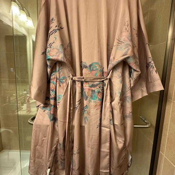 Kimono Robe - Picture 3 of 5